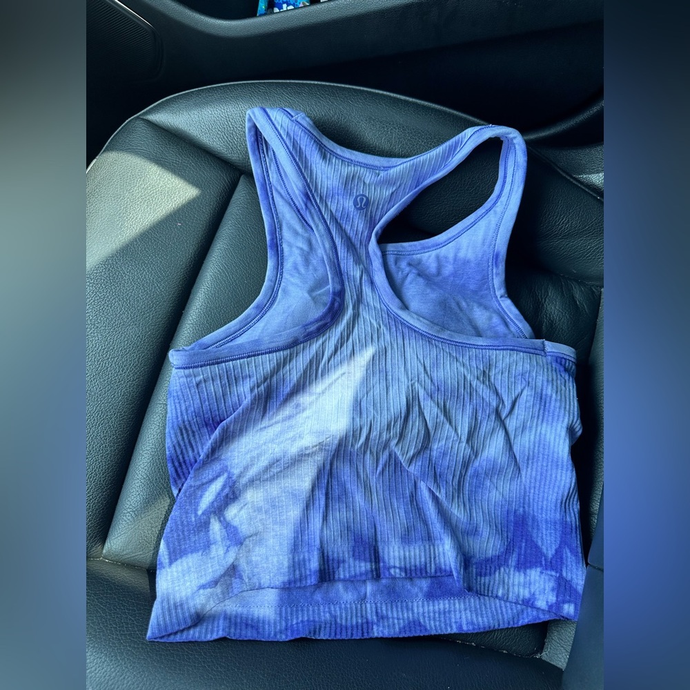 lululemon athletica Ebb to Street Cropped Purple Tie-Dye Tank Top - Size 6